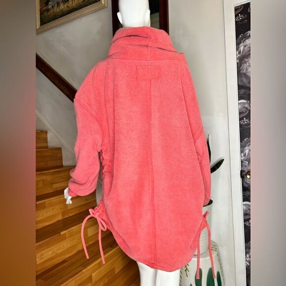 New Free People Fireside Funnel
Sweater Tunic - Picture 5 of 5